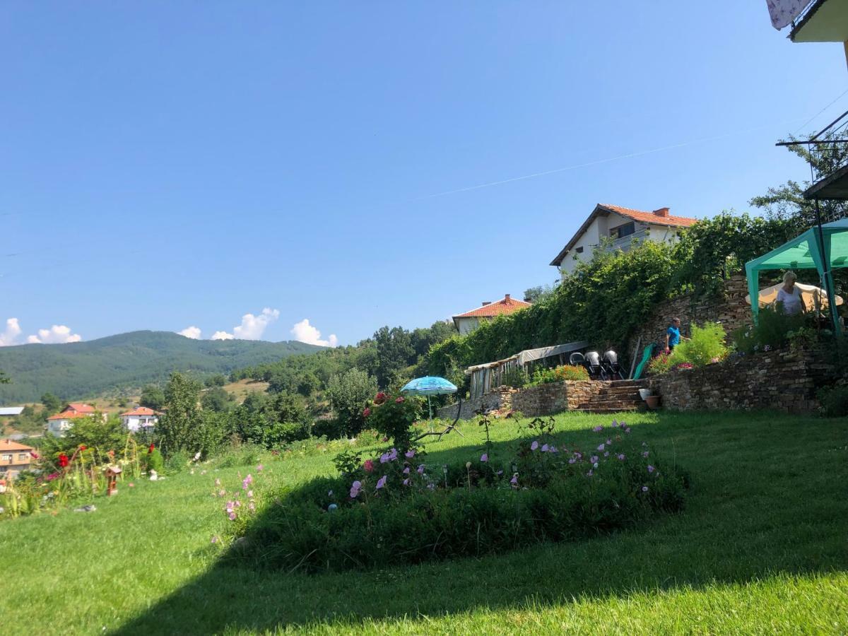 Guest House Agush Kribul 외부 사진