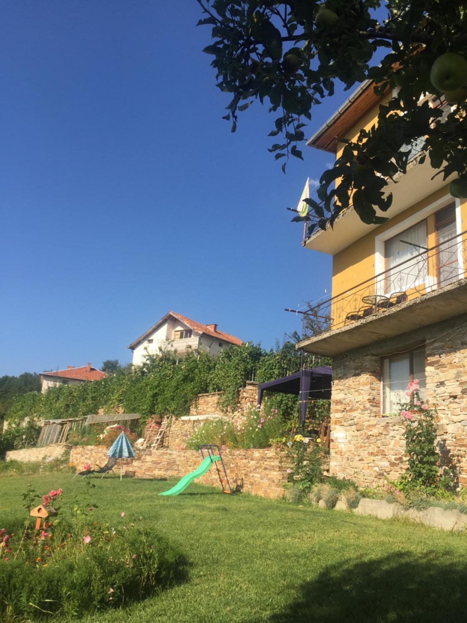 Guest House Agush Kribul 외부 사진